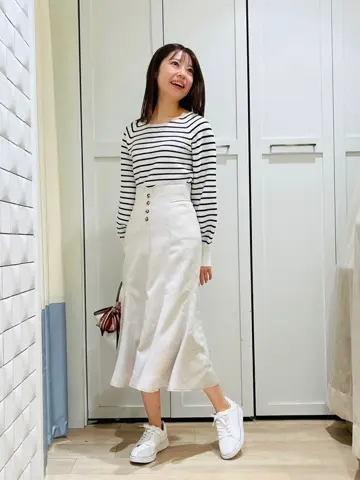 ANY SIS スタッフ コーディネート画像