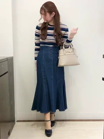 ANY SIS スタッフ コーディネート画像