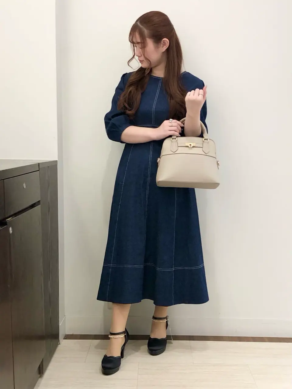 ANY SIS スタッフ コーディネート画像