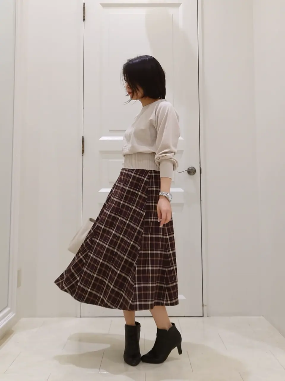 ANY SIS スタッフ コーディネート画像