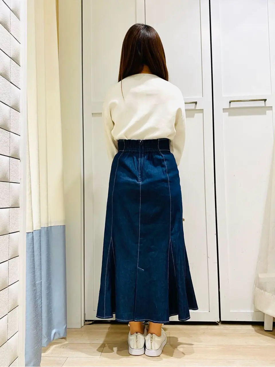 ANY SIS スタッフ コーディネート画像