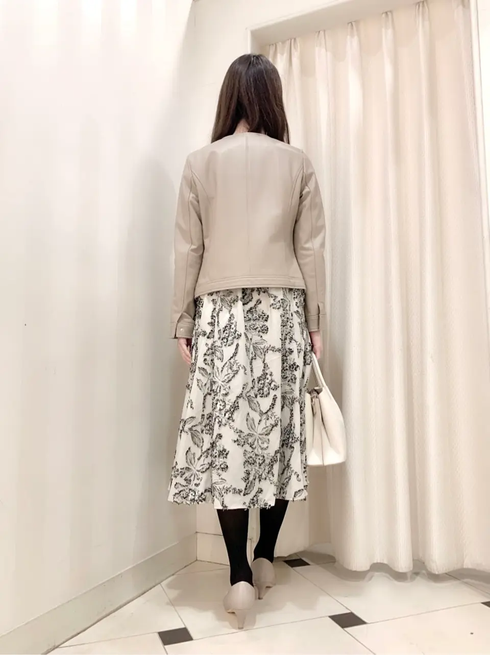 ANY SIS 金井 コーディネート画像