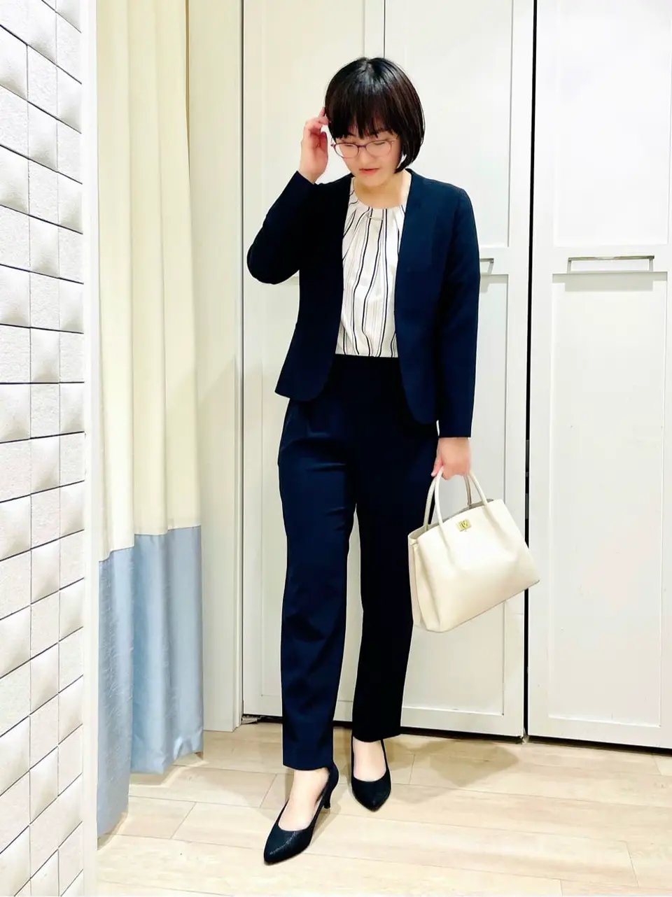 ANY SIS スタッフ コーディネート画像