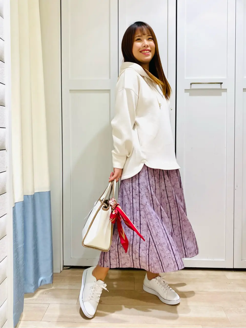 ANY SIS スタッフ コーディネート画像