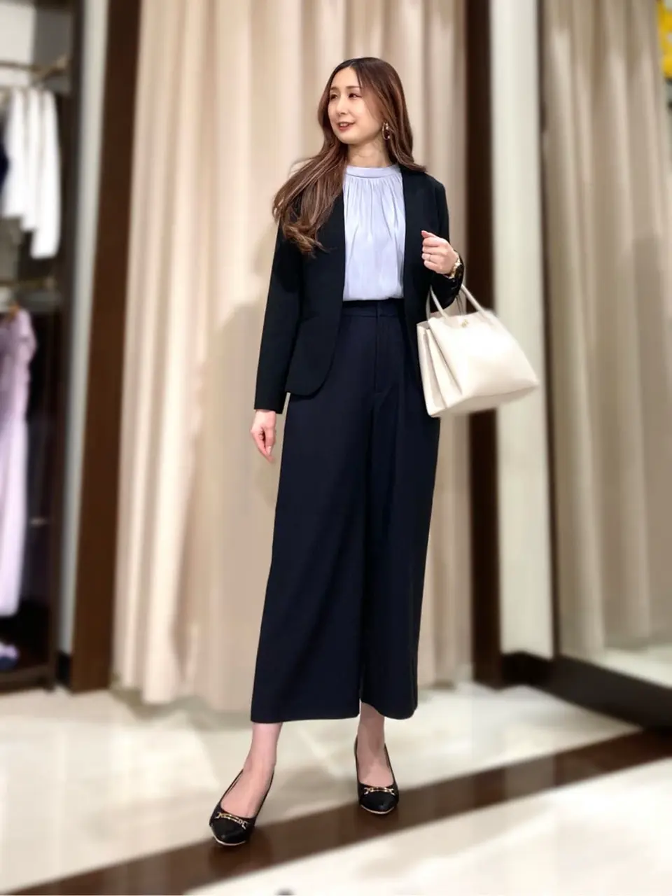 ANY SIS STAFF コーディネート画像