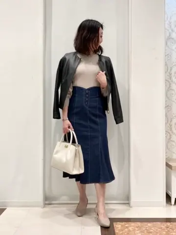 ANY SIS スタッフ コーディネート画像