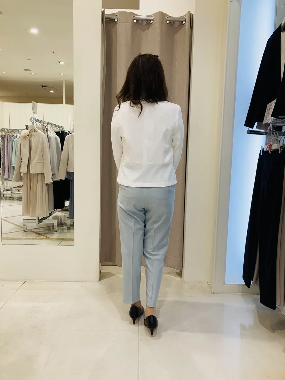 ANY SIS 川根　彩 コーディネート画像