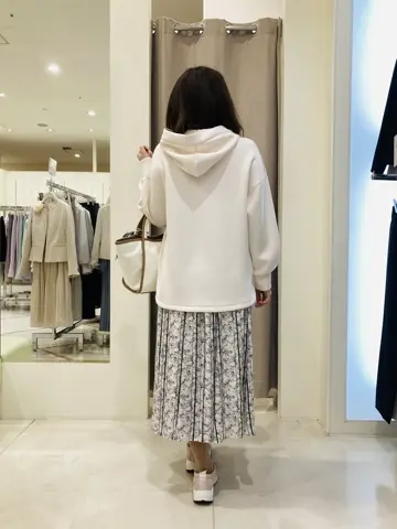 ANY SIS 川根　彩 コーディネート画像