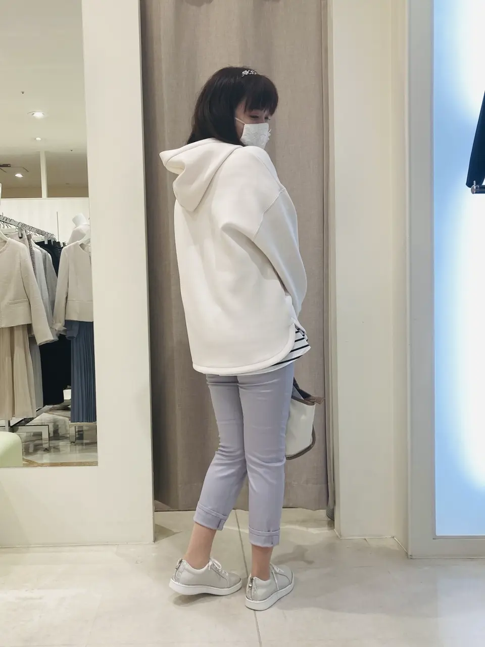 ANY SIS 川根　彩 コーディネート画像