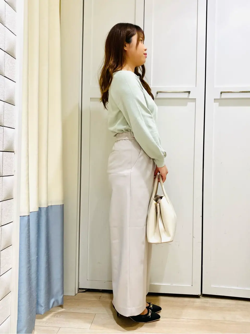 ANY SIS スタッフ コーディネート画像