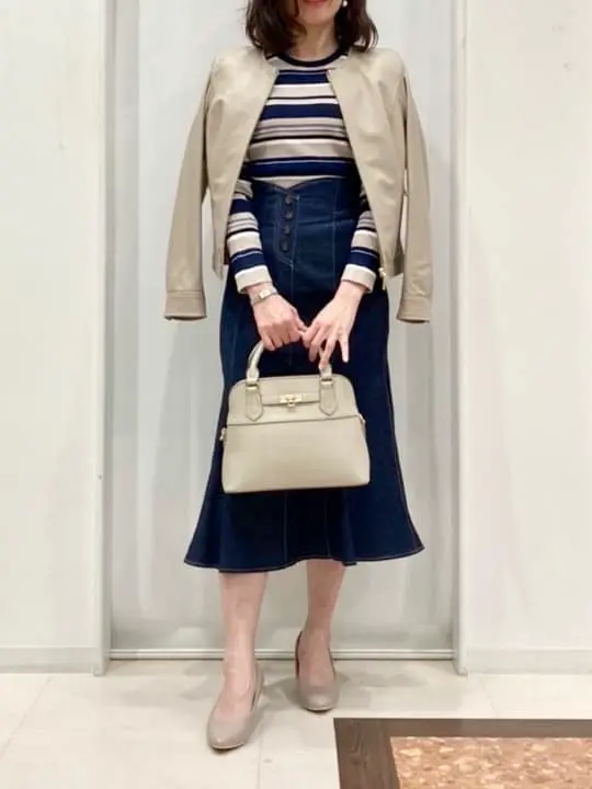 ANY SIS スタッフ コーディネート画像