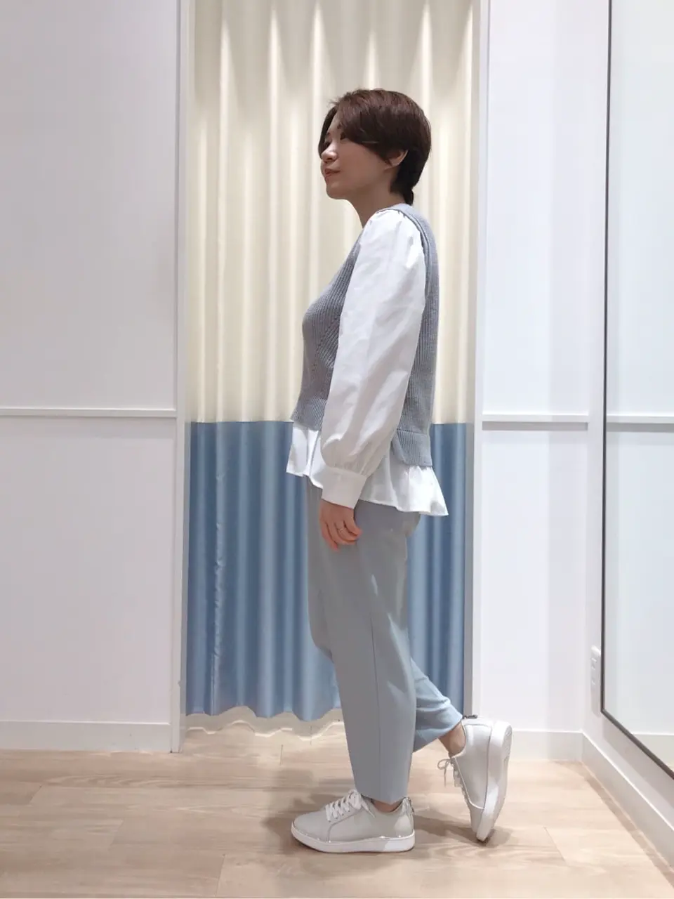 ANY SIS スタッフ コーディネート画像