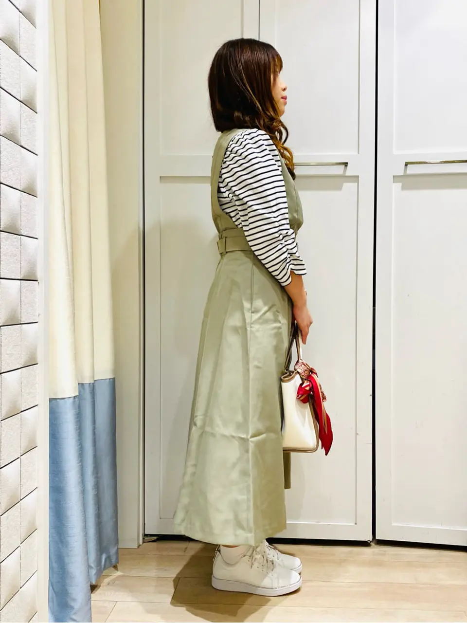 ANY SIS スタッフ コーディネート画像