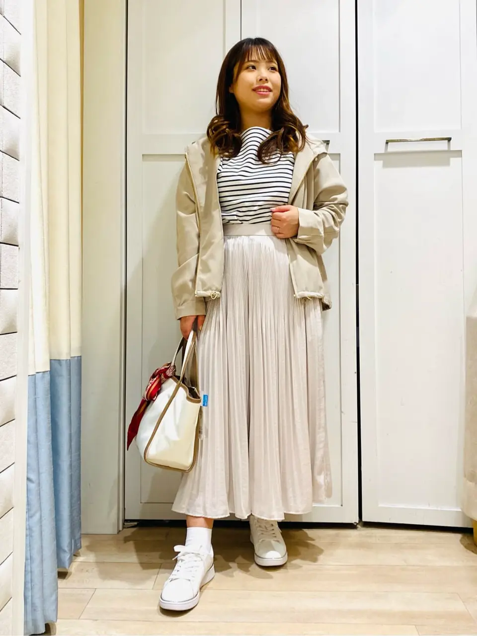 ANY SIS スタッフ コーディネート画像