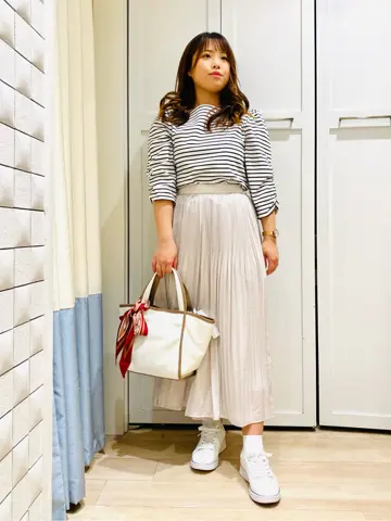 ANY SIS スタッフ コーディネート画像