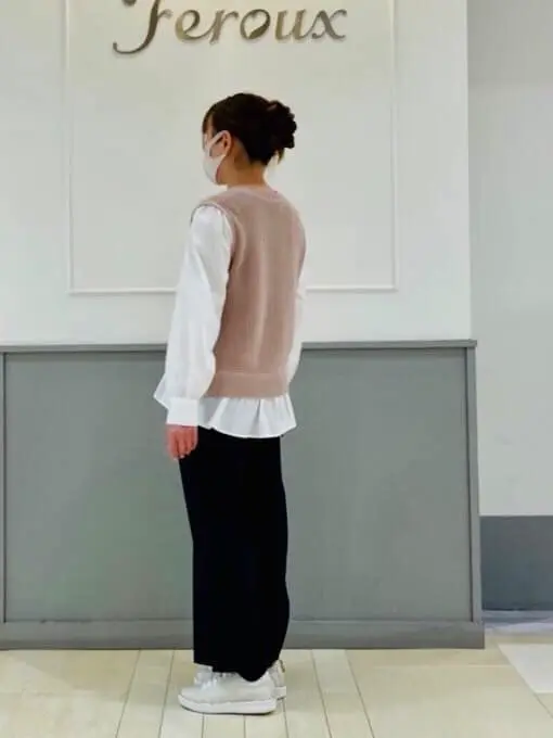 ANY SIS 咲本 コーディネート画像