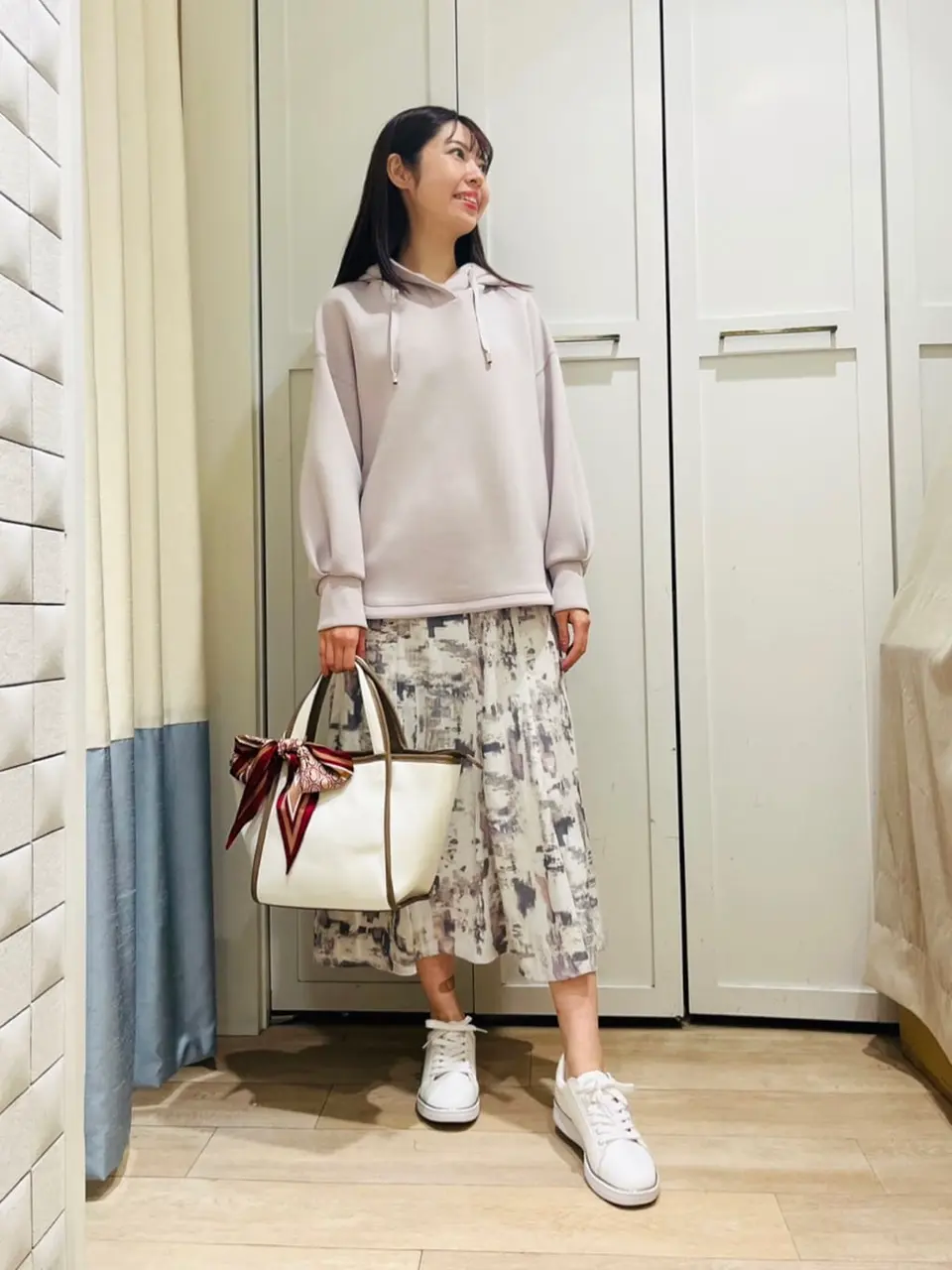 ANY SIS スタッフ コーディネート画像