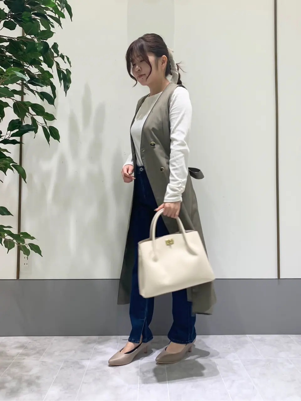 ANY SIS スタッフ コーディネート画像