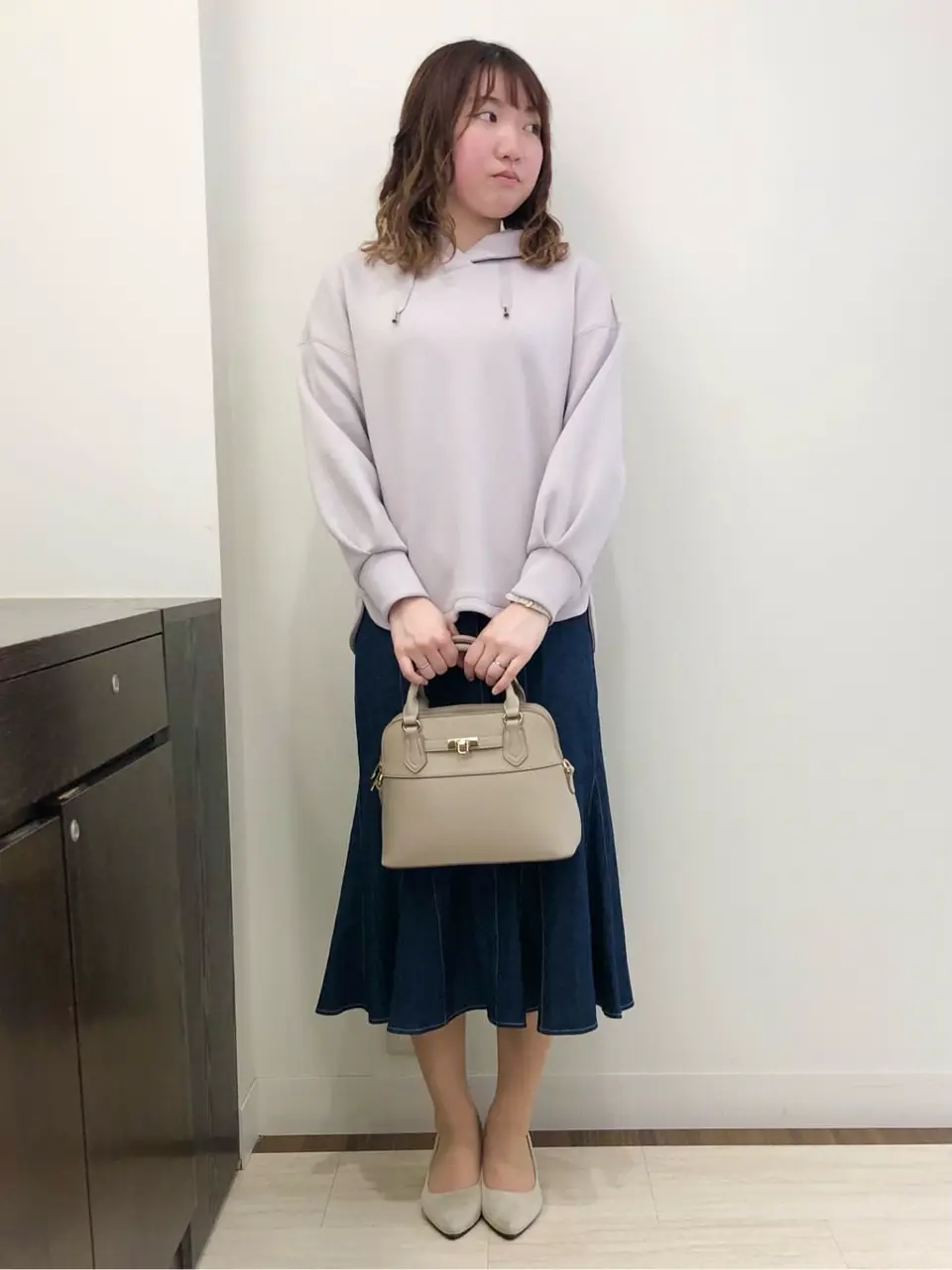 ANY SIS スタッフ コーディネート画像