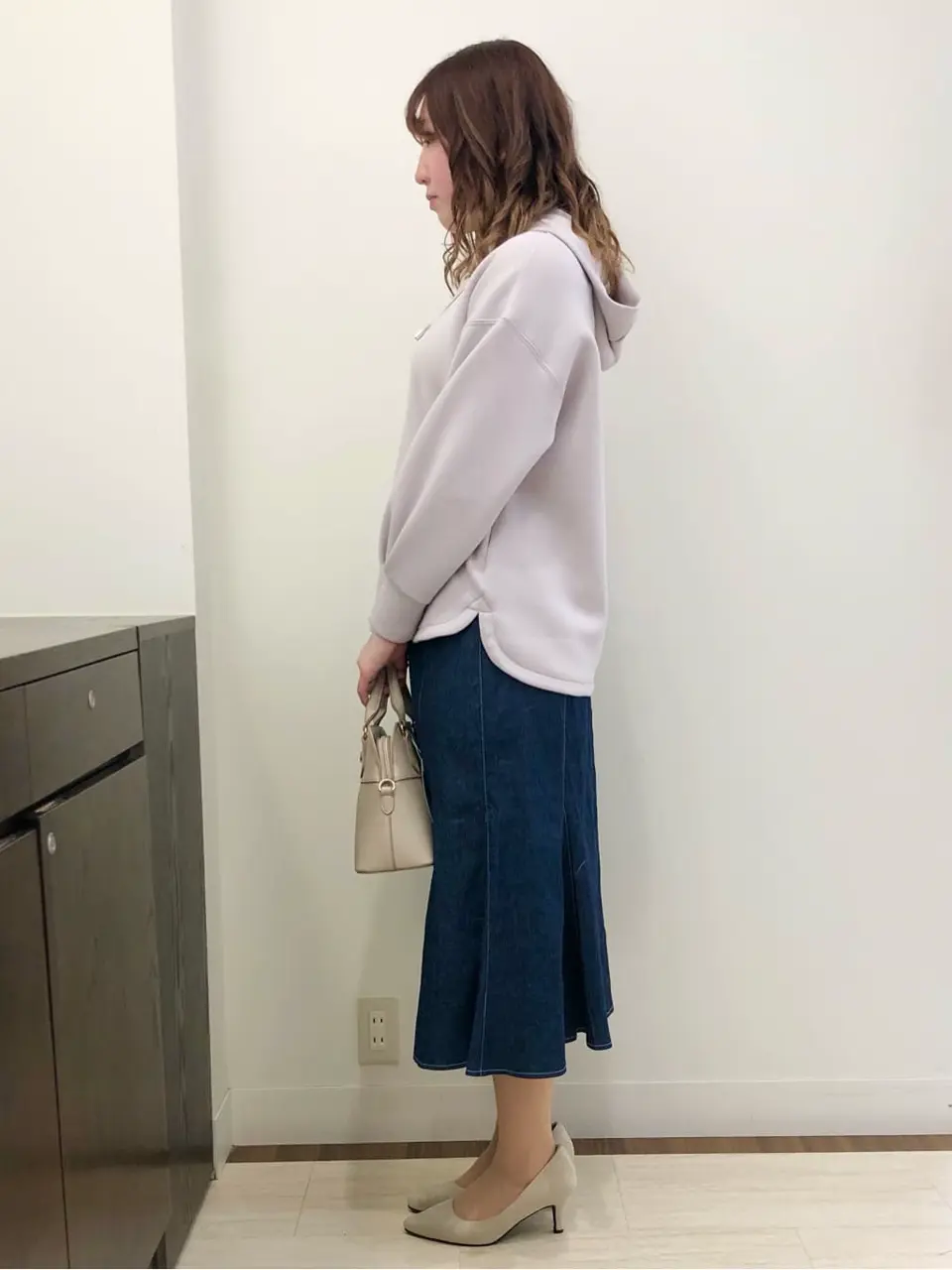 ANY SIS スタッフ コーディネート画像