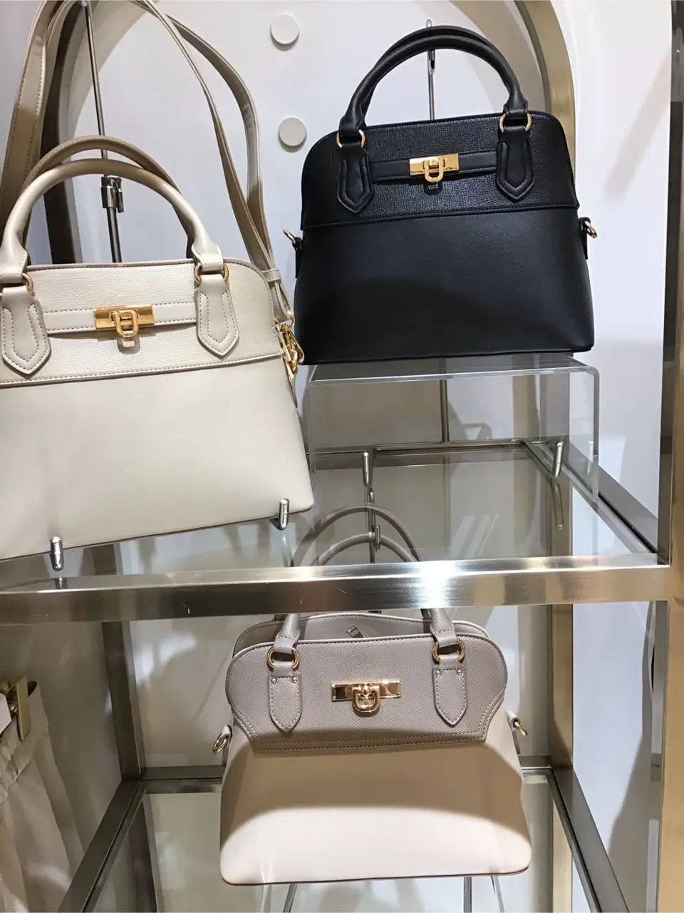 ANY SIS 髙橋 コーディネート画像