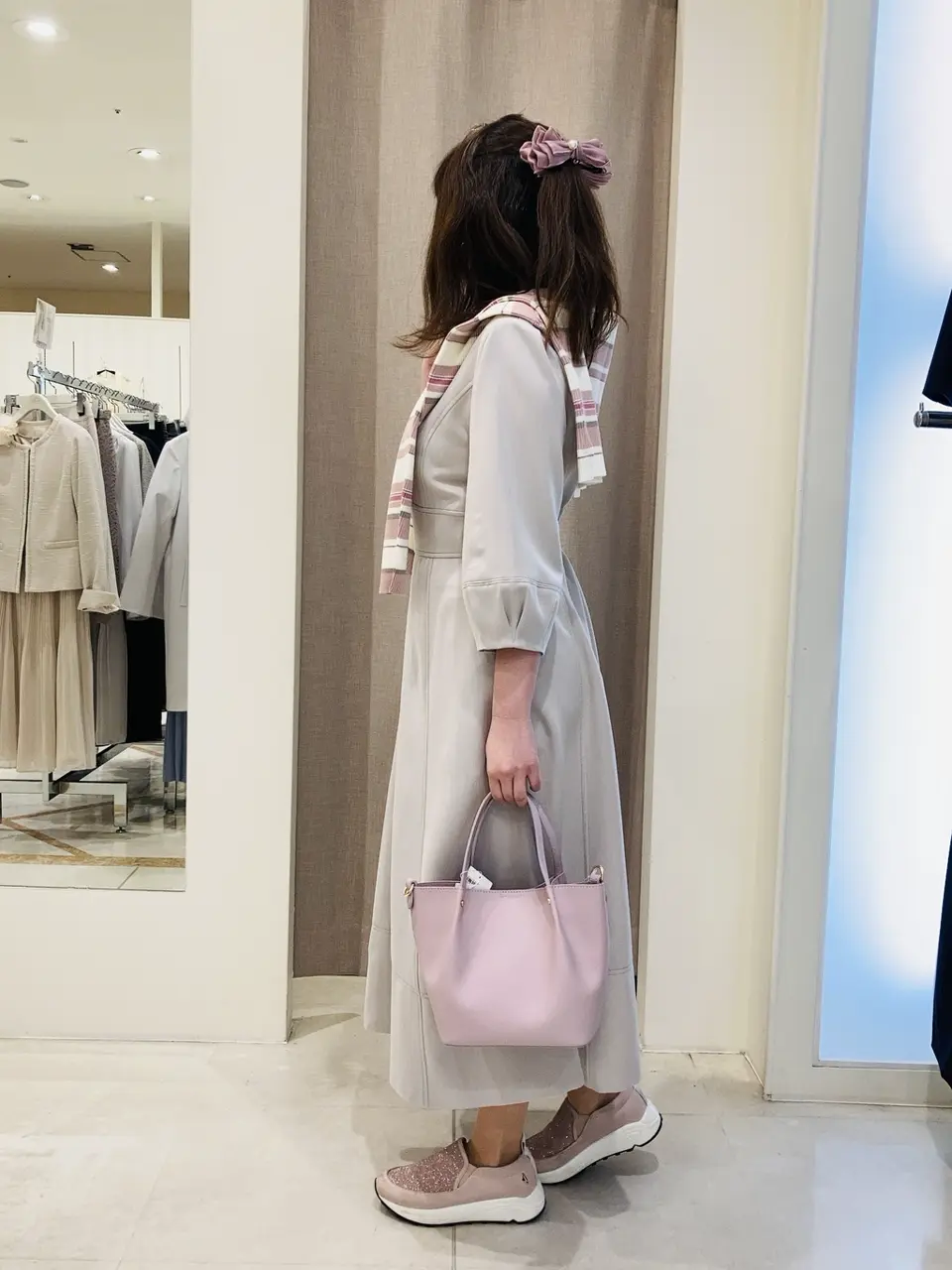 ANY SIS 川根　彩 コーディネート画像