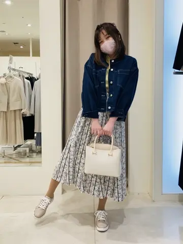 ANY SIS 川根　彩 コーディネート画像