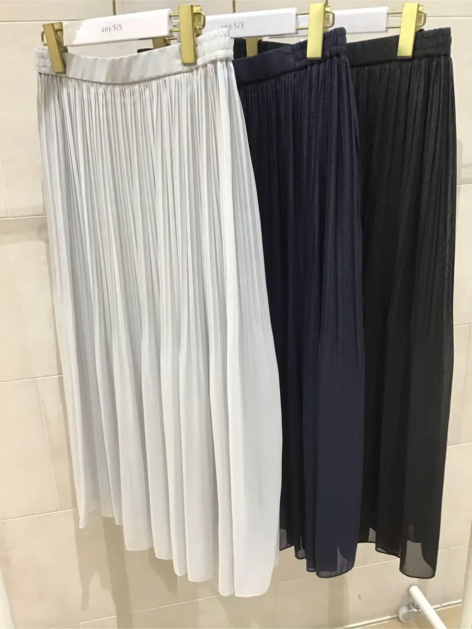 ANY SIS 髙橋 コーディネート画像