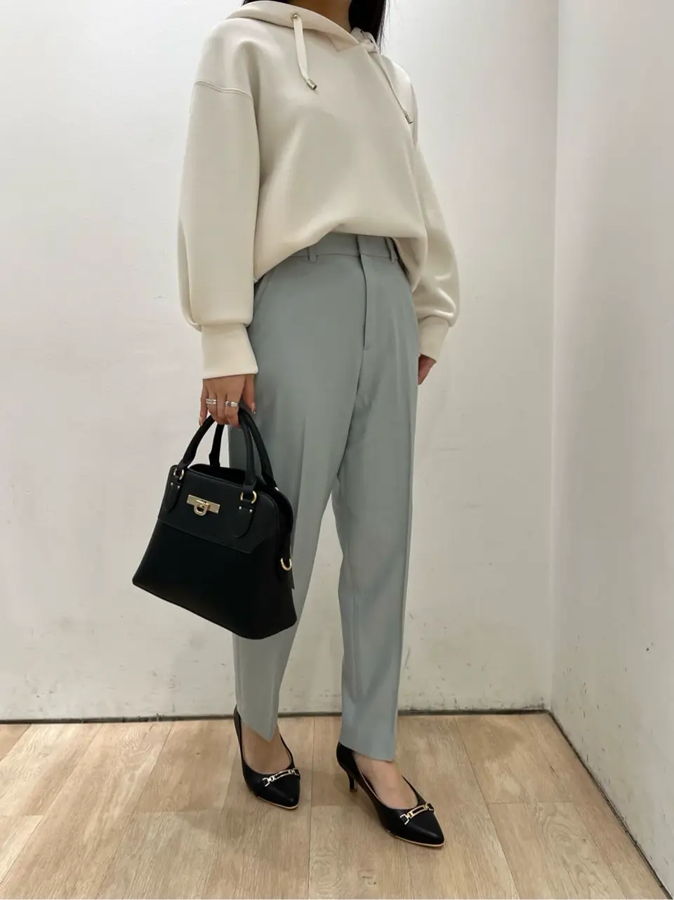 ANY SIS 梅田 コーディネート画像