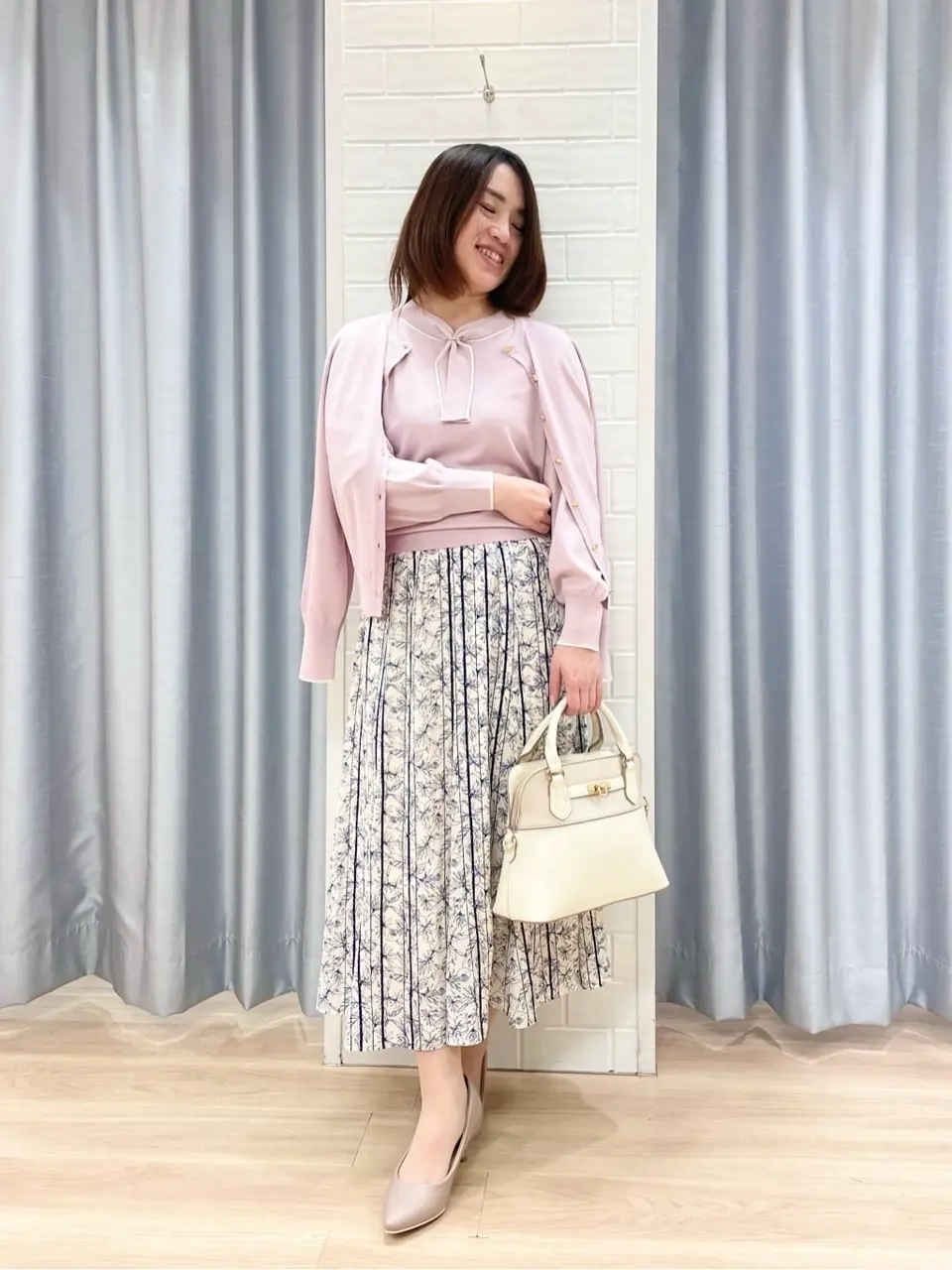 ANY SIS 丸岡 コーディネート画像