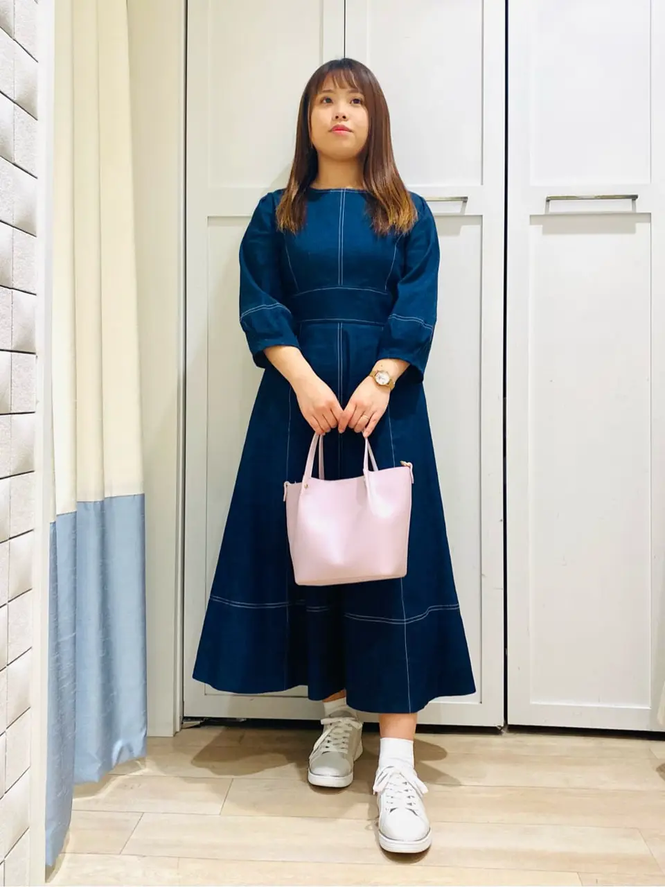 ANY SIS スタッフ コーディネート画像