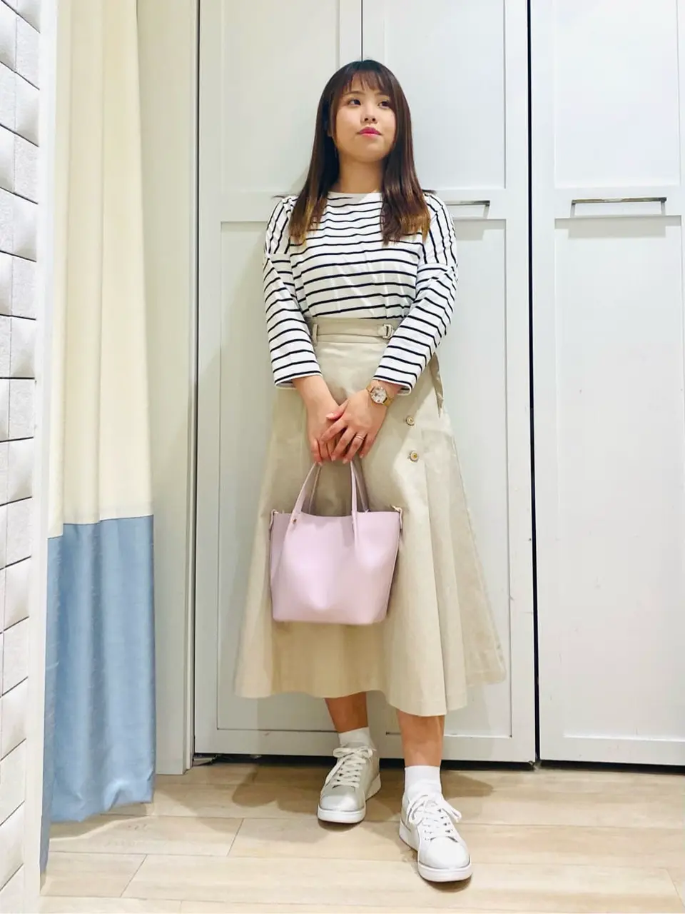 ANY SIS スタッフ コーディネート画像