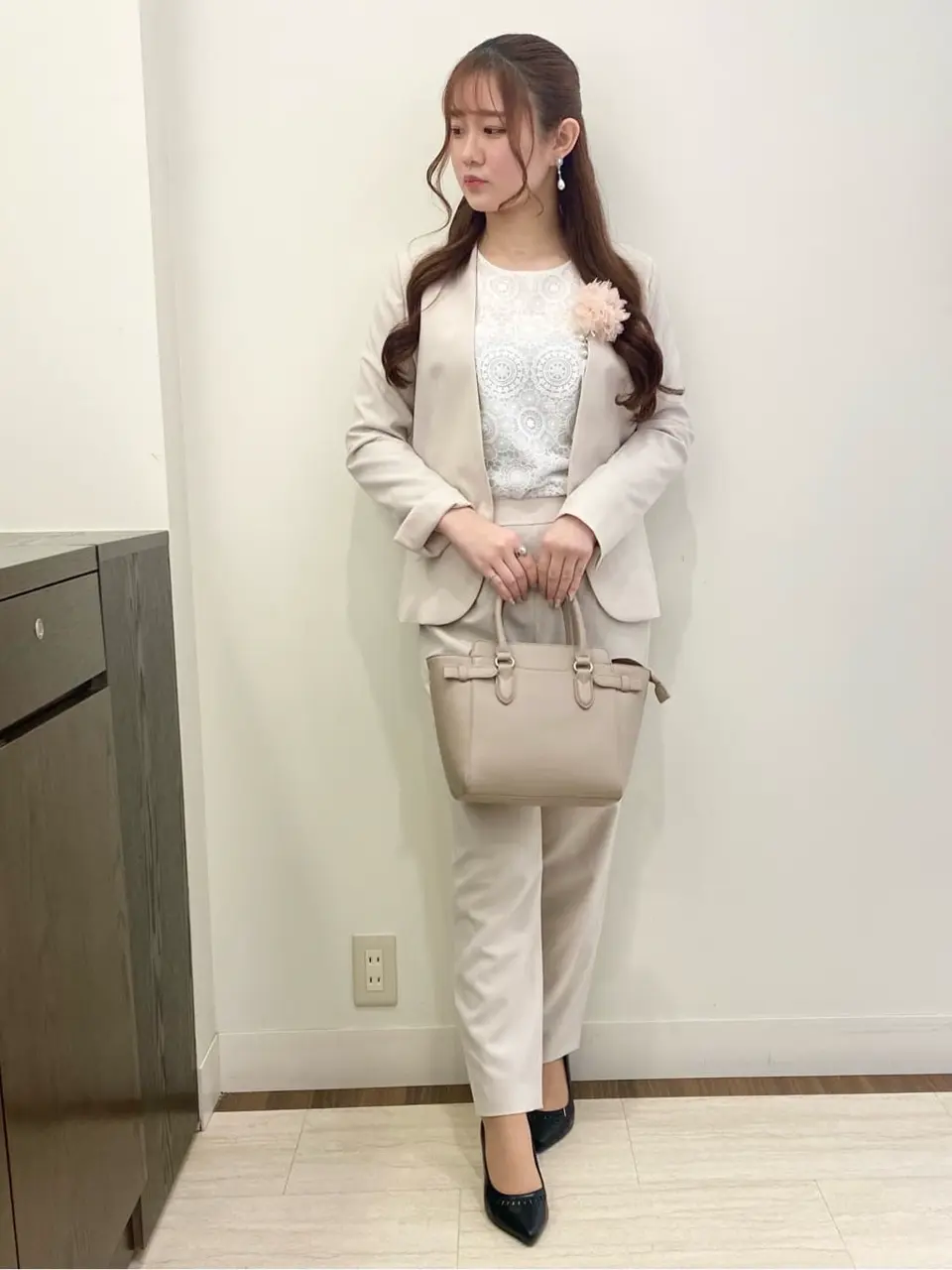 ANY SIS スタッフ コーディネート画像