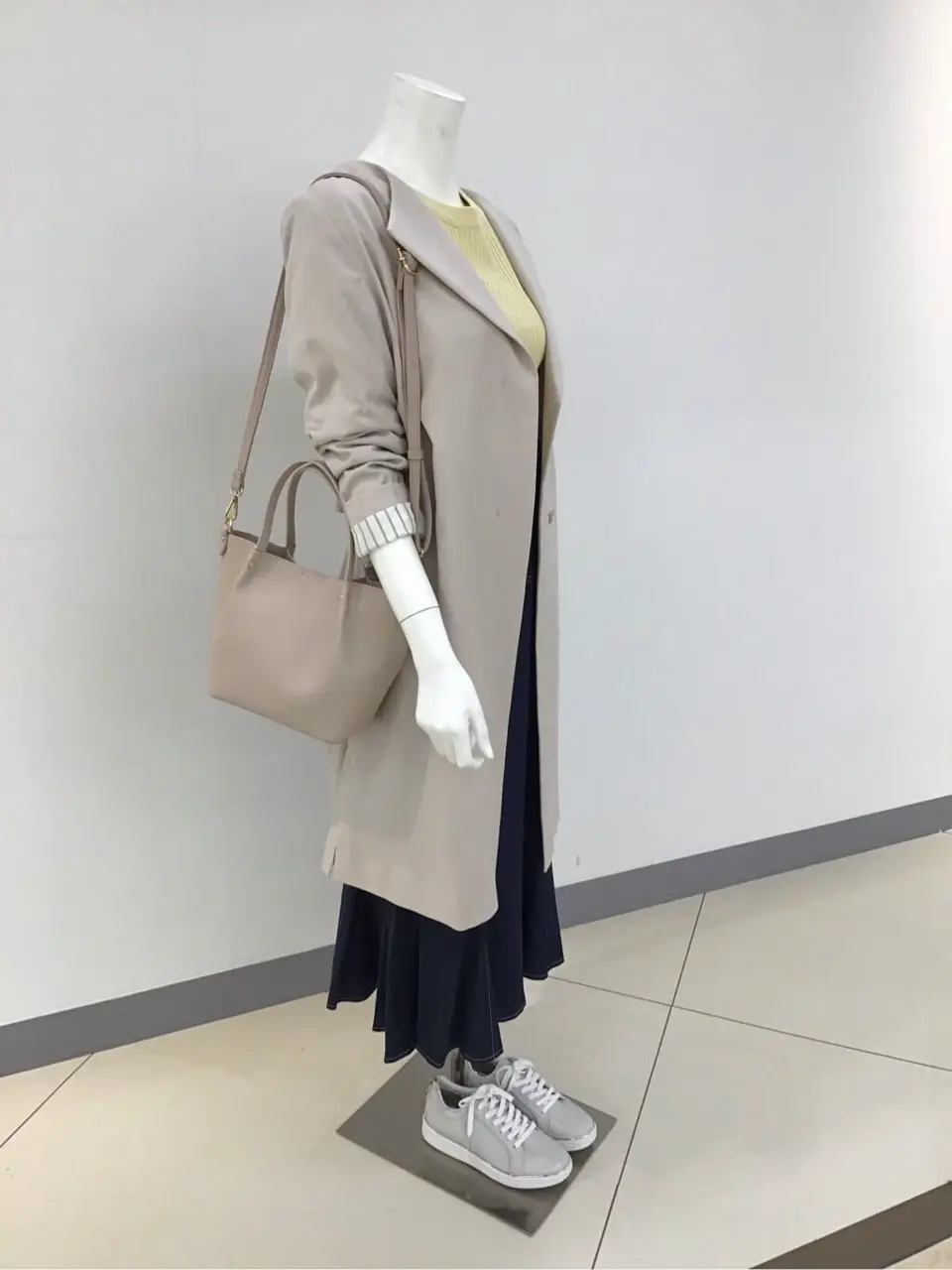 ANY SIS 橋本 コーディネート画像