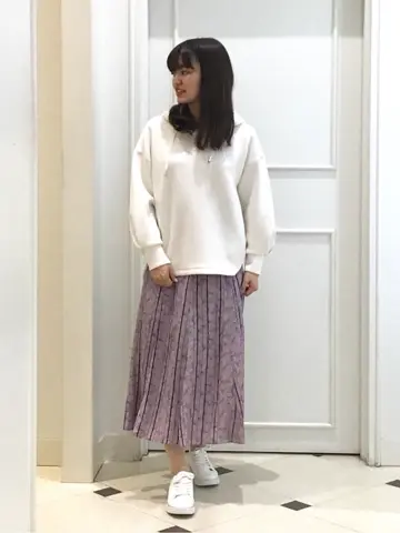 ANY SIS スタッフ コーディネート画像