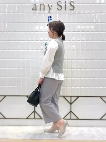 ANY SIS 中山 コーディネート画像