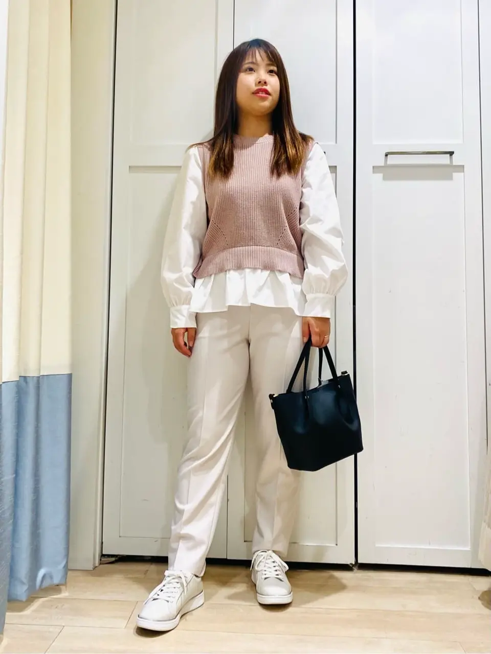 ANY SIS スタッフ コーディネート画像