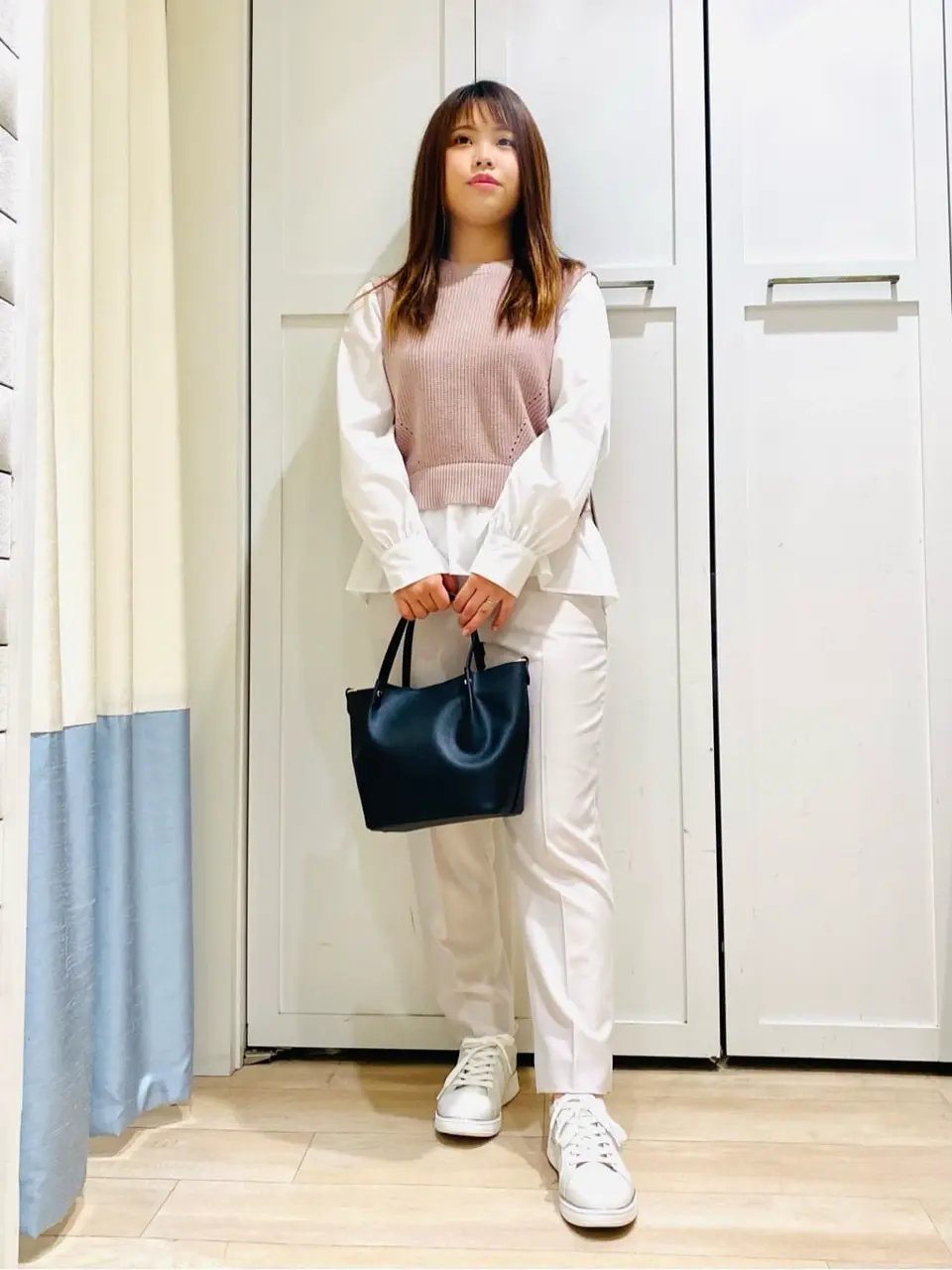 ANY SIS スタッフ コーディネート画像