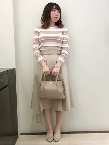 ANY SIS スタッフ コーディネート画像