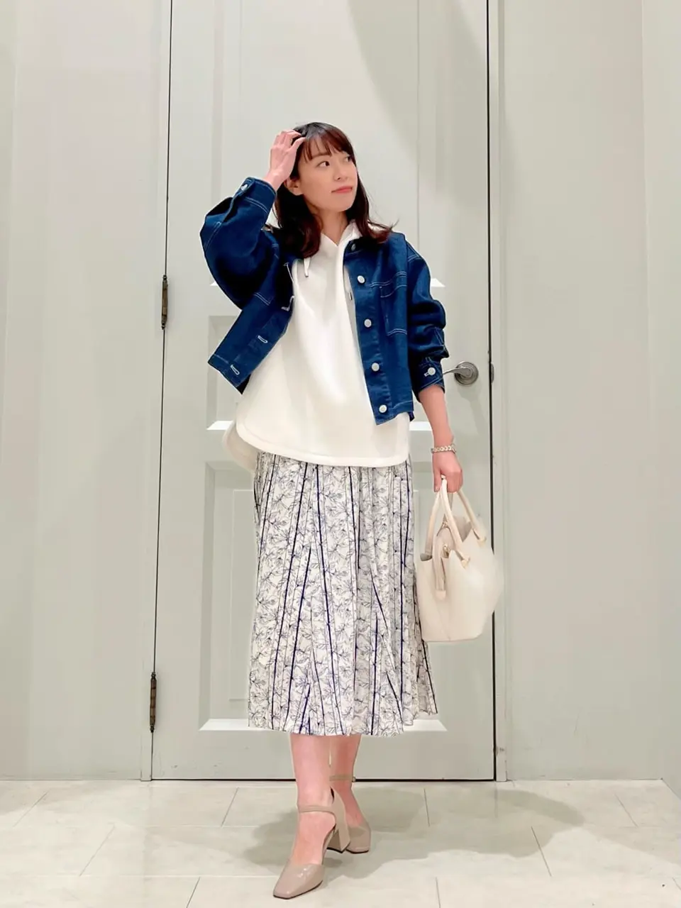 ANY SIS スタッフ コーディネート画像