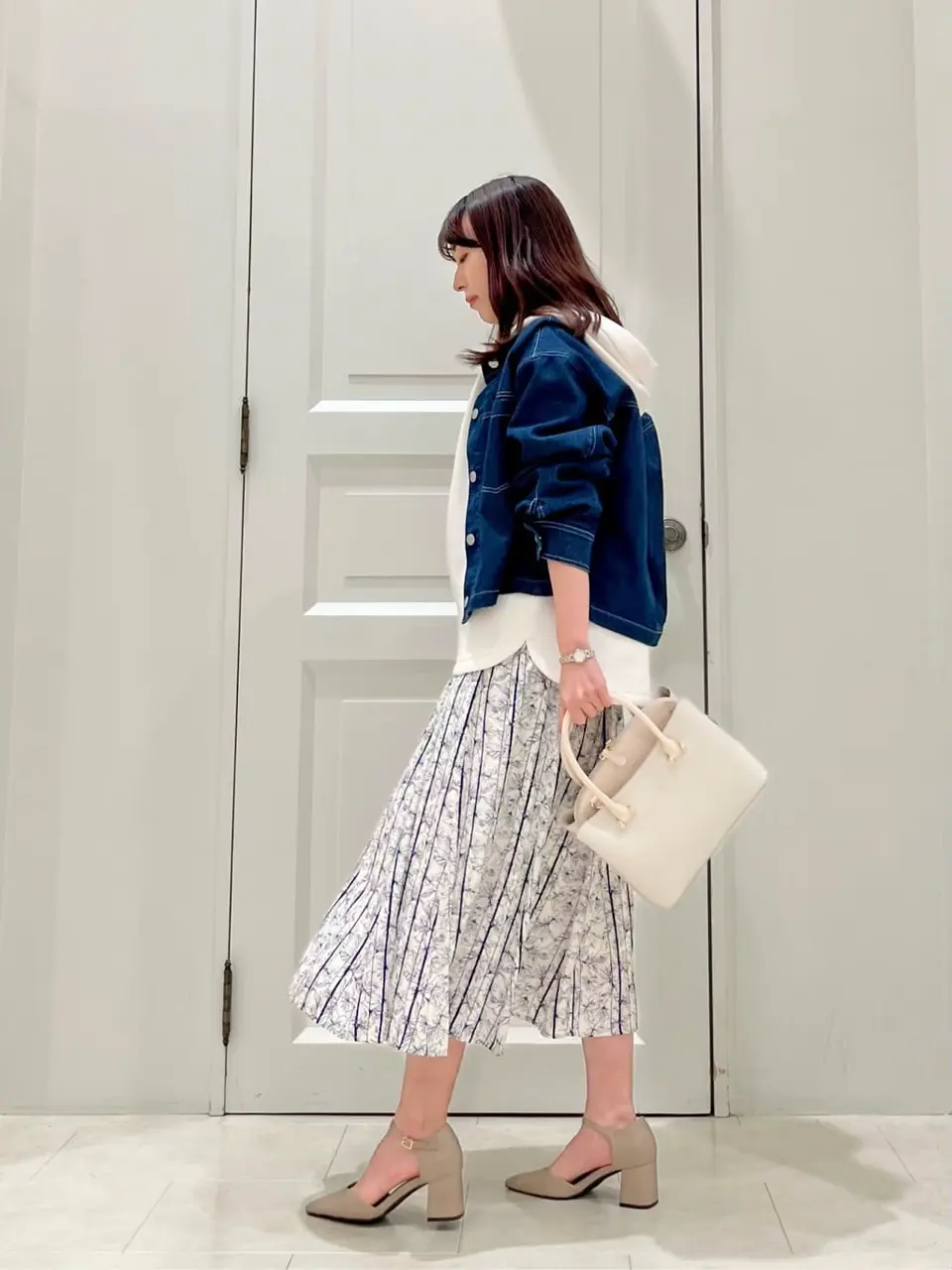 ANY SIS スタッフ コーディネート画像