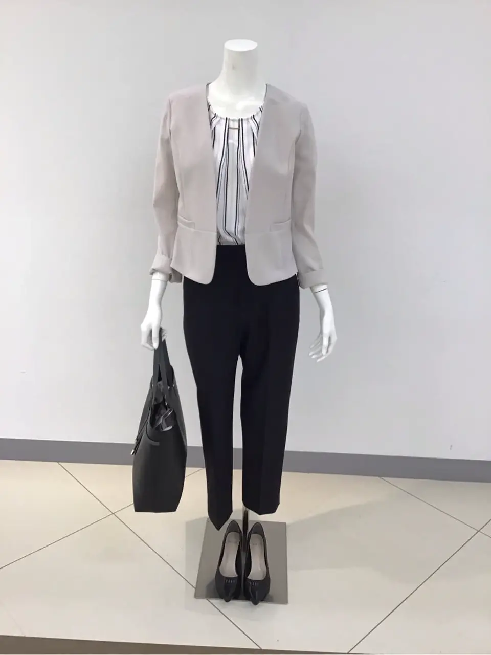 ANY SIS 橋本 コーディネート画像