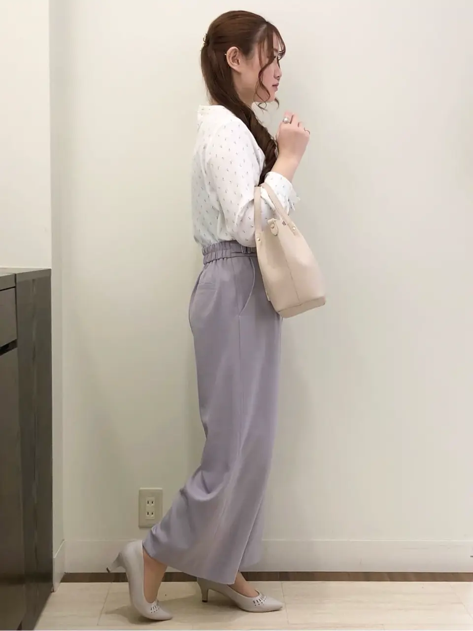 ANY SIS スタッフ コーディネート画像