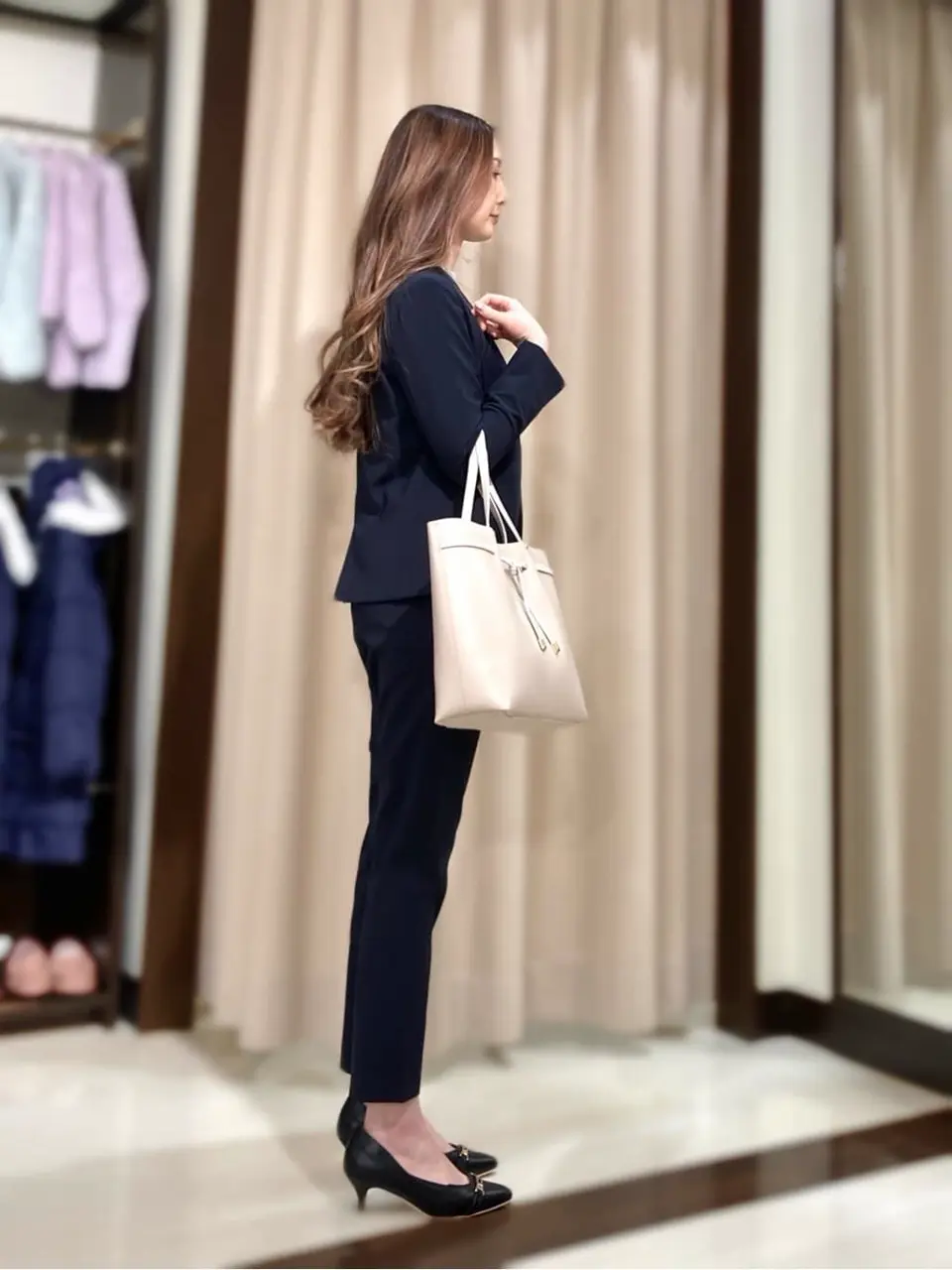 ANY SIS STAFF コーディネート画像