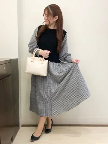 ANY SIS スタッフ コーディネート画像