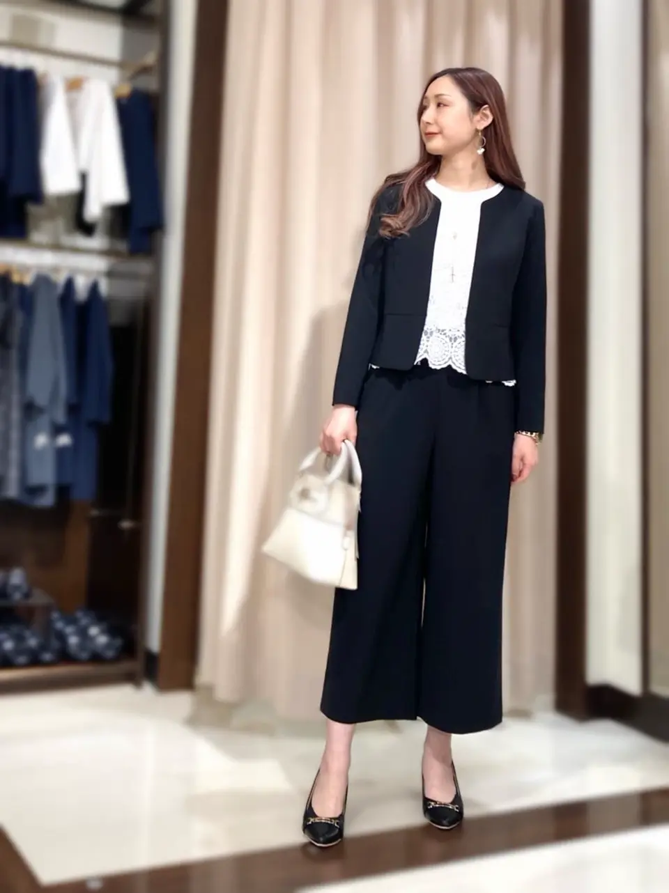 ANY SIS STAFF コーディネート画像