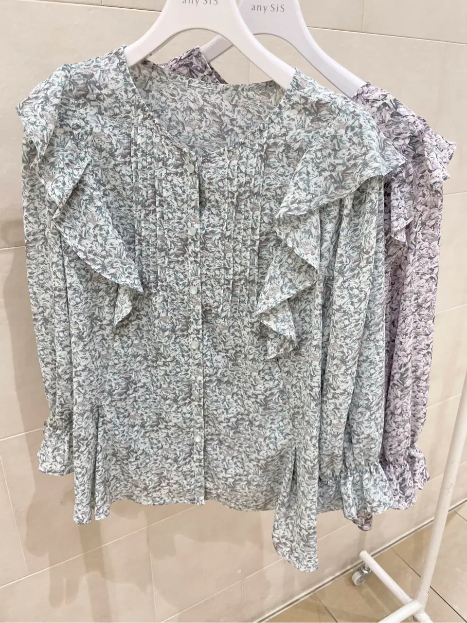 ANY SIS 髙橋 コーディネート画像