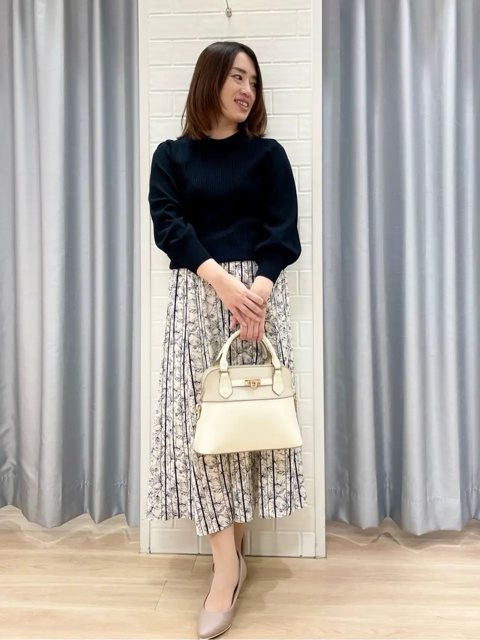 ANY SIS 丸岡 コーディネート画像