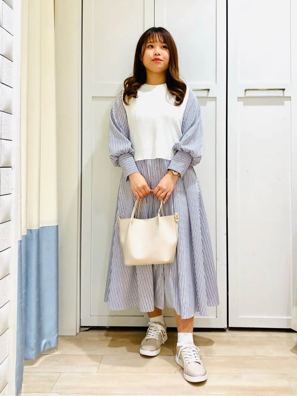 ANY SIS スタッフ コーディネート画像