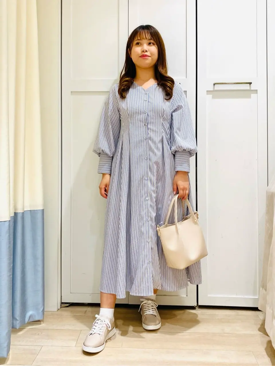 ANY SIS スタッフ コーディネート画像